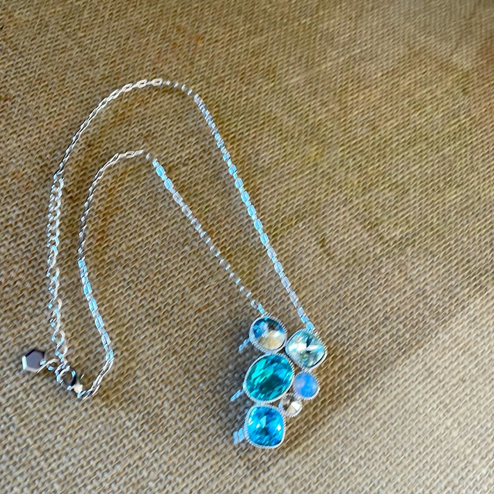 Sparkle pendant necklace
